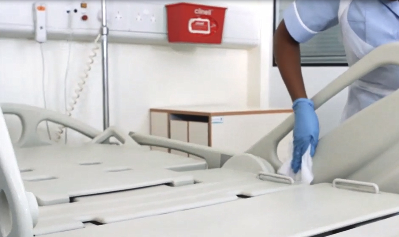 Toallitas esporicidas Clinell - cama